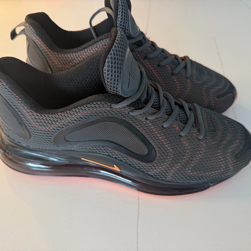 Nike AirMax 720 Orange and Black - Picture 2 of 8